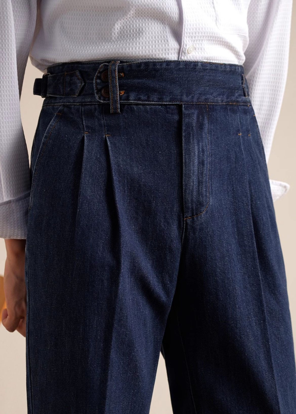 Double pleat high waist washed jeans